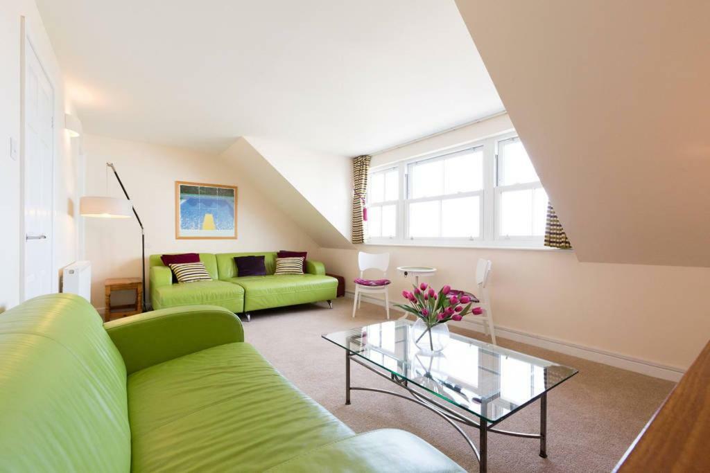 Spetchley House Apartment Tenby Luaran gambar